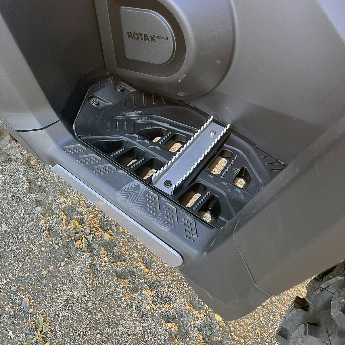 PERFEX left aluminum ATV foot peg securely installed on a Can-Am Outlander G3 1000R XT-P, offering unmatched grip and durability for intense rides.