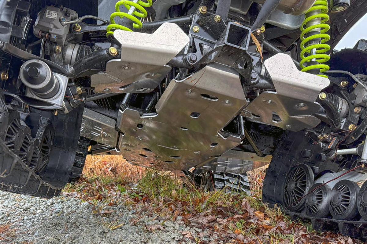 2025+ Can-Am Outlander Gen 3 MAX XT-P 1000R featuring PERFEX™ Full Skid Plate Kit and Can-Am Apache Track System. Heavy-duty ATV setup for extreme off-road riding.